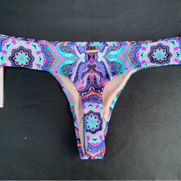 I.S.O.!!!I am looking for ANY Victoria’s Secret sexy little thong swim bikini! - Picture 15 of 15